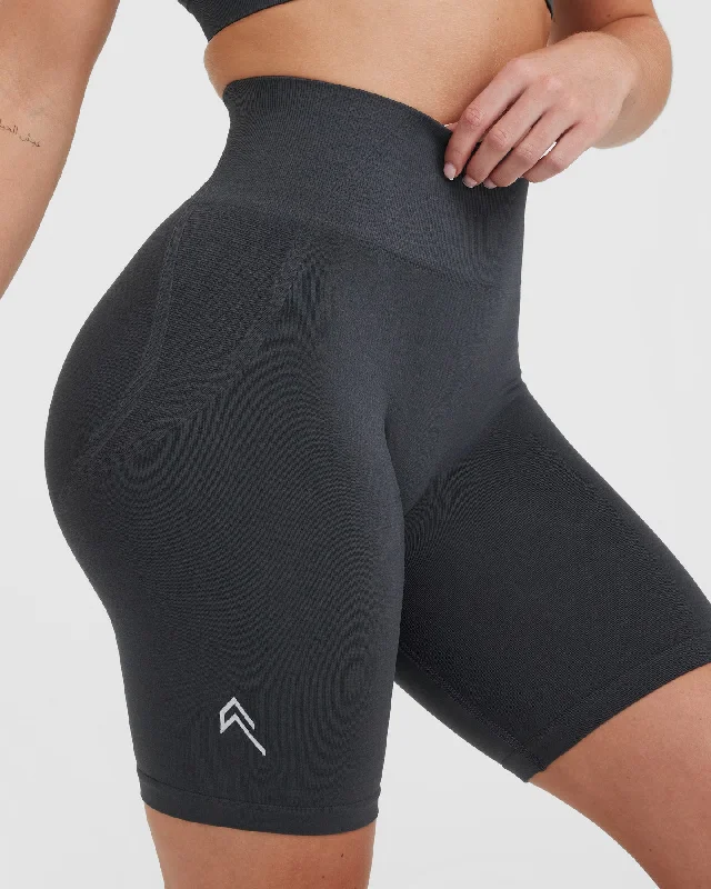 Effortless Seamless Cycling Shorts | Coal