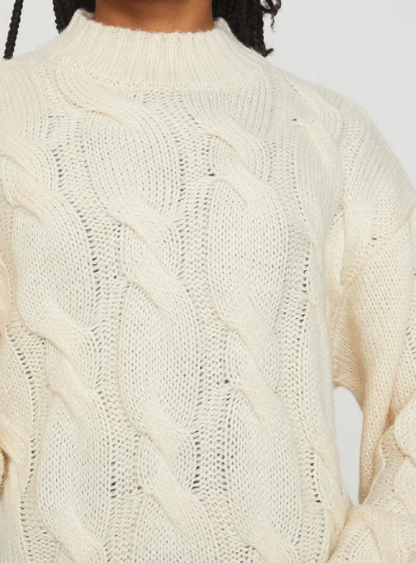 Gzira Oversized Cable Knit Sweater Cream