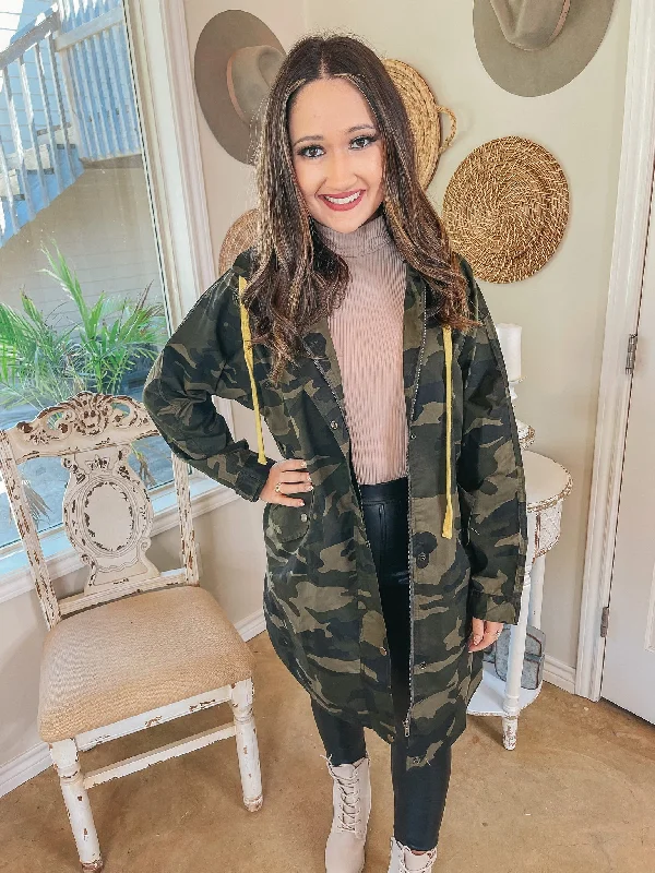 Windy City Long Parka Jacket with Hood in Camouflage